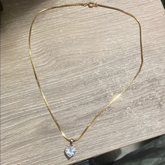 Jewelry - Vintage Gold Toned Minimalist Heart Pendant Necklace